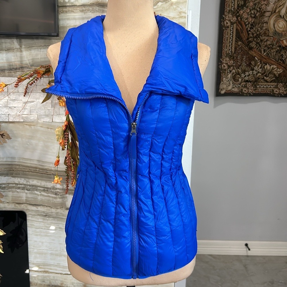 Calvin Klein Royal Blue Black Trim Royal Down Filled Puffer Vest. Size XS (904)